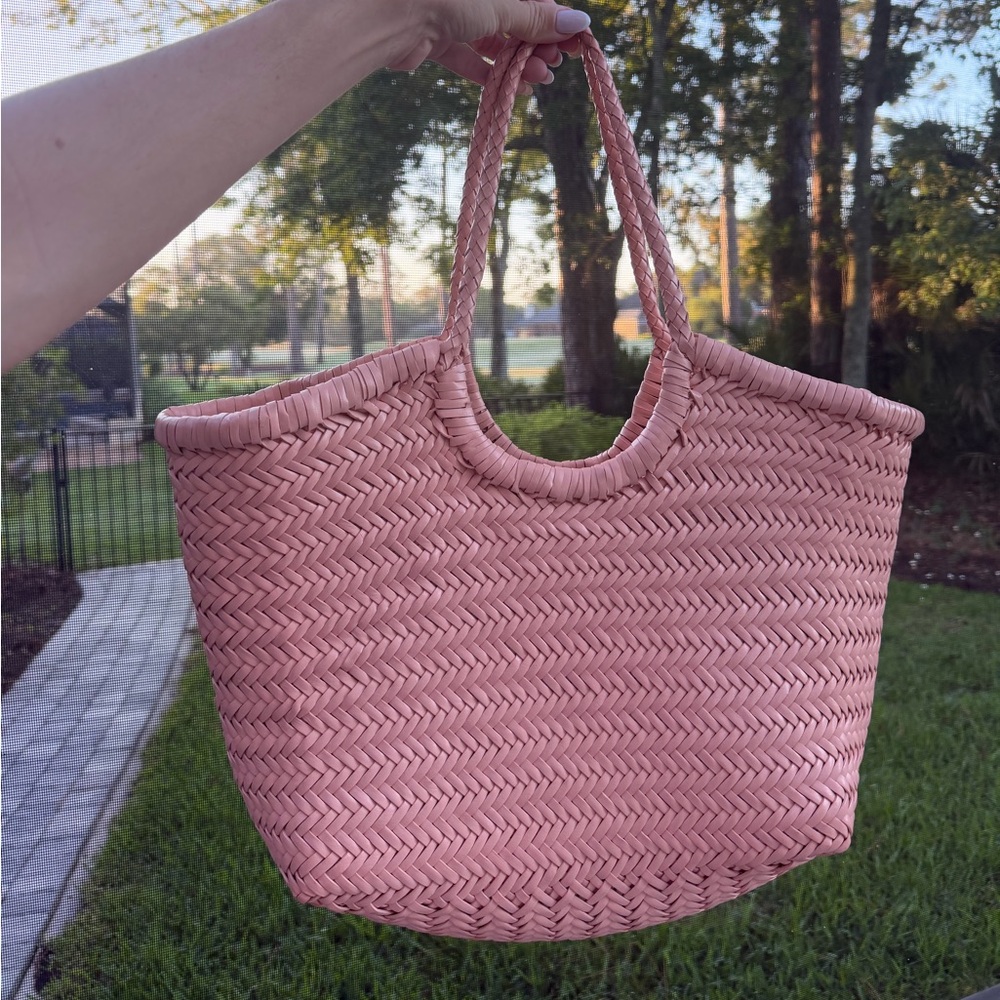 Dragon Diffusion Nantucket tote light pink NWOT